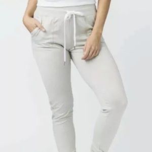 Zyia 🌙 Cozy Oatmeal Joggers pants sz Medium, NWOT